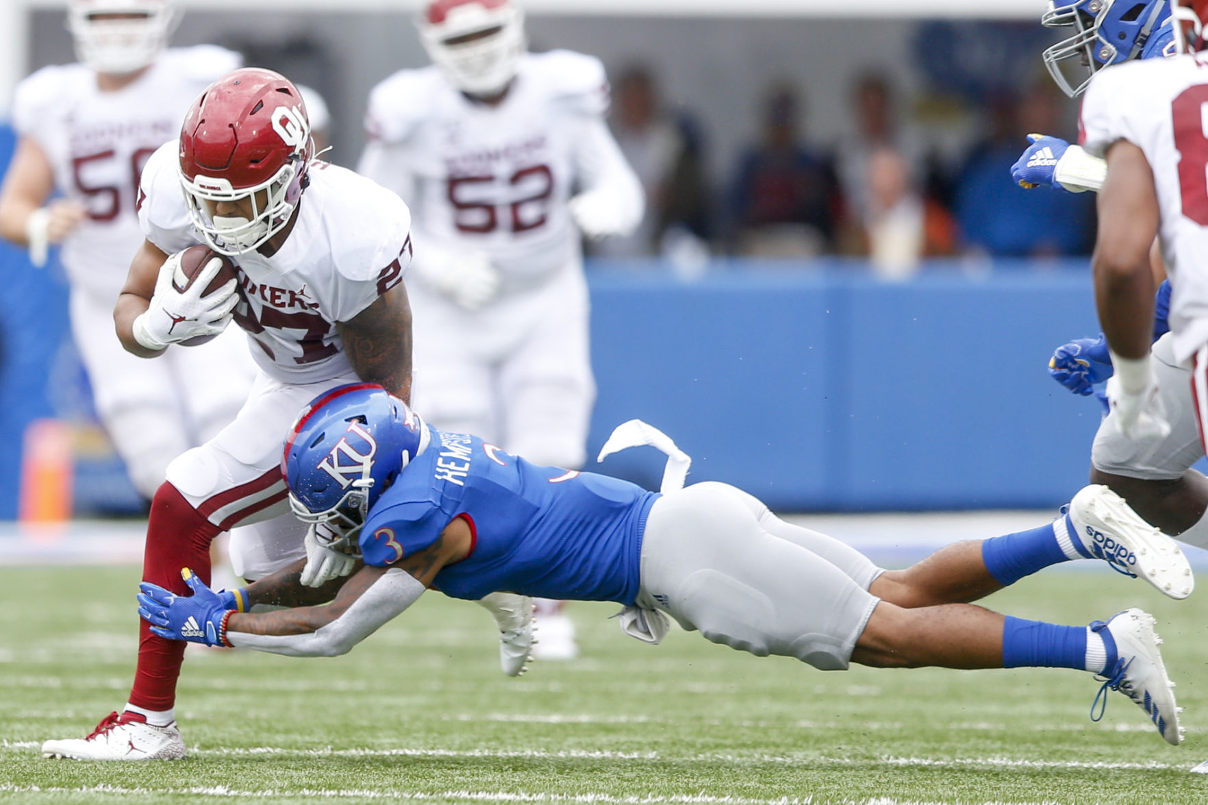 Oklahoma Sooners vs Kansas Jayhawks